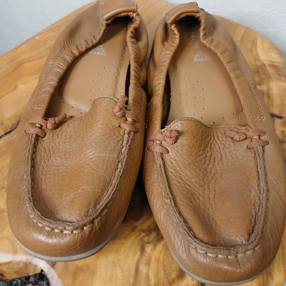 UEC Hush Puppies Ballet Brown leather slip on flat loafers size 9w